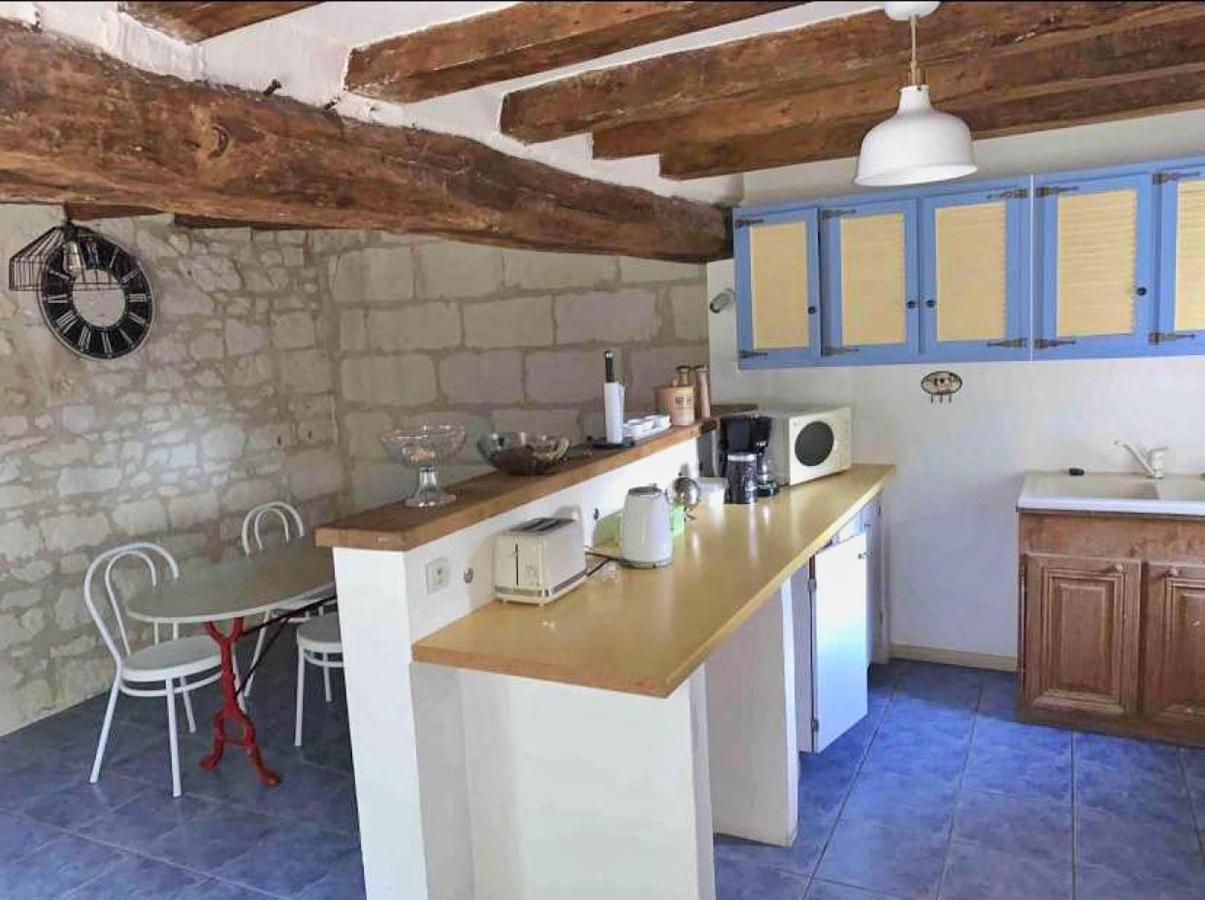 Villa Au Bois de la Belle. à Rigny-Ussé Extérieur photo